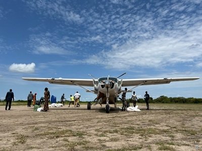 Südsudan - Hilfsgüterlieferung mit dem Flugzeug