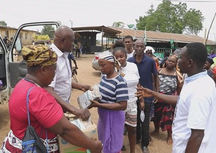 Ghana - Flüchtlingsfrauen erhalten Hilfe