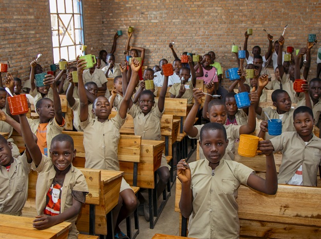 Burundi_Schüler im Klassenraum
